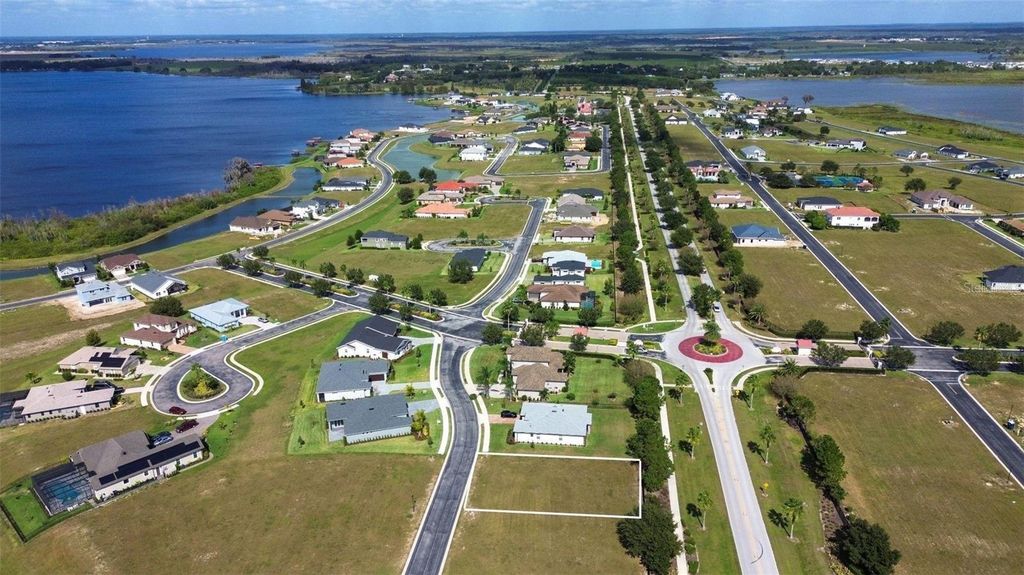 Photo of 323 Spinnaker Court, Auburndale, FL 33823 (MLS # S5141134)