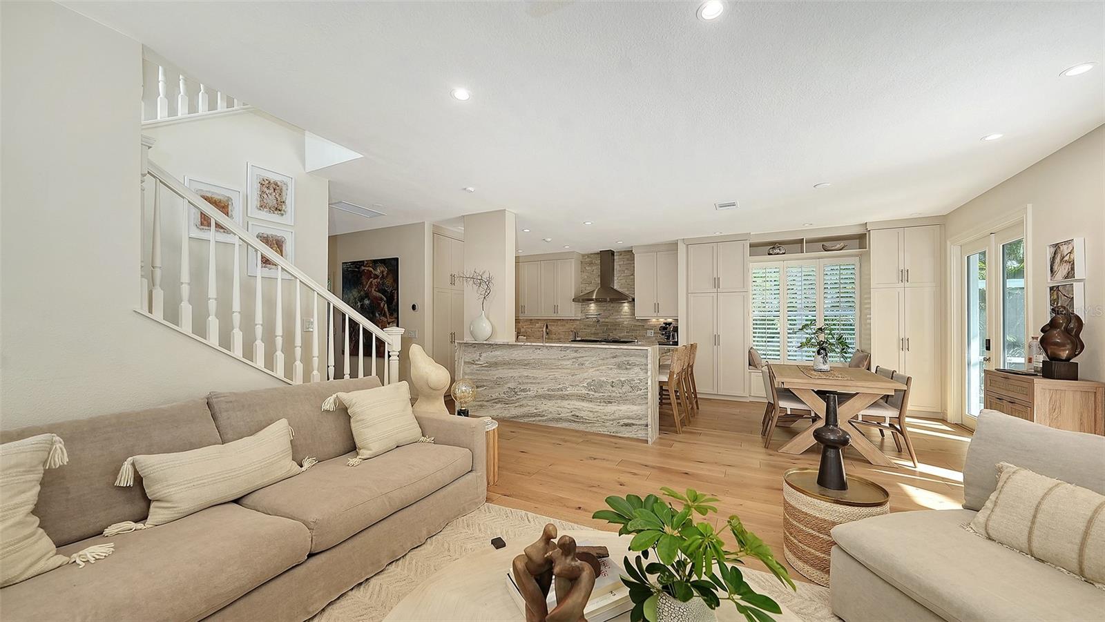 MCINTYRE WILSON & POTTERS - Residential