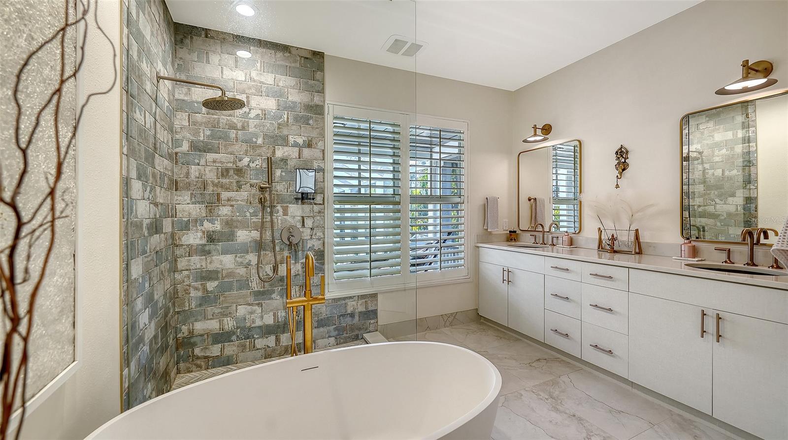 MCINTYRE WILSON & POTTERS - Residential