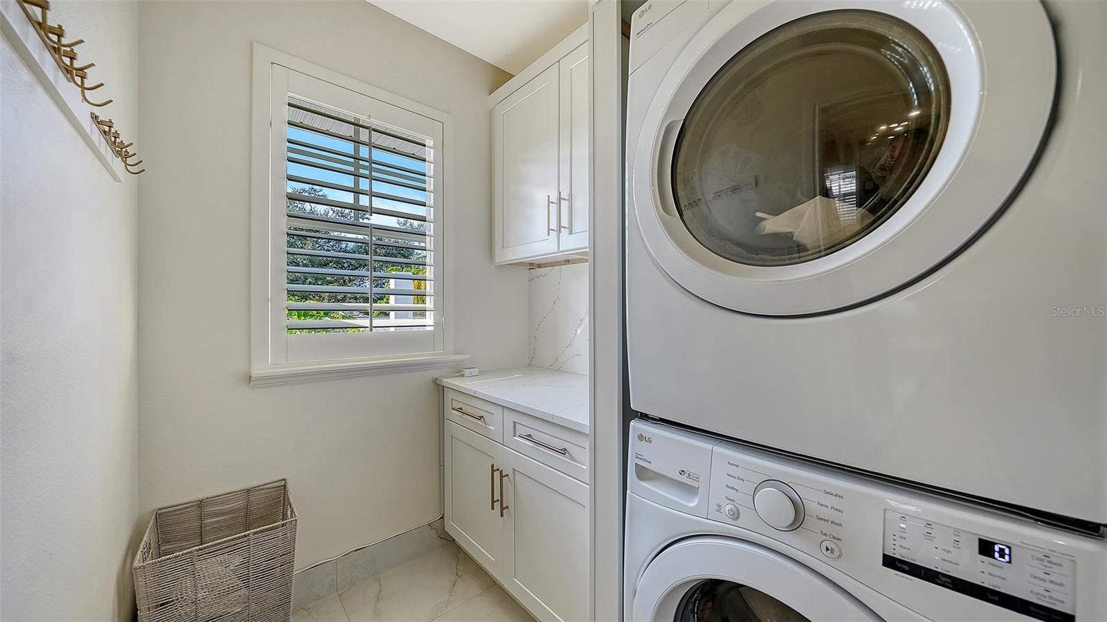 MCINTYRE WILSON & POTTERS - Residential