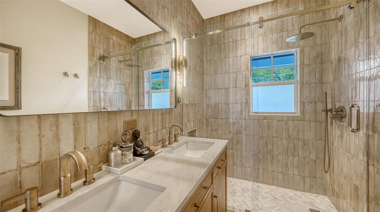 MCINTYRE WILSON & POTTERS - Residential