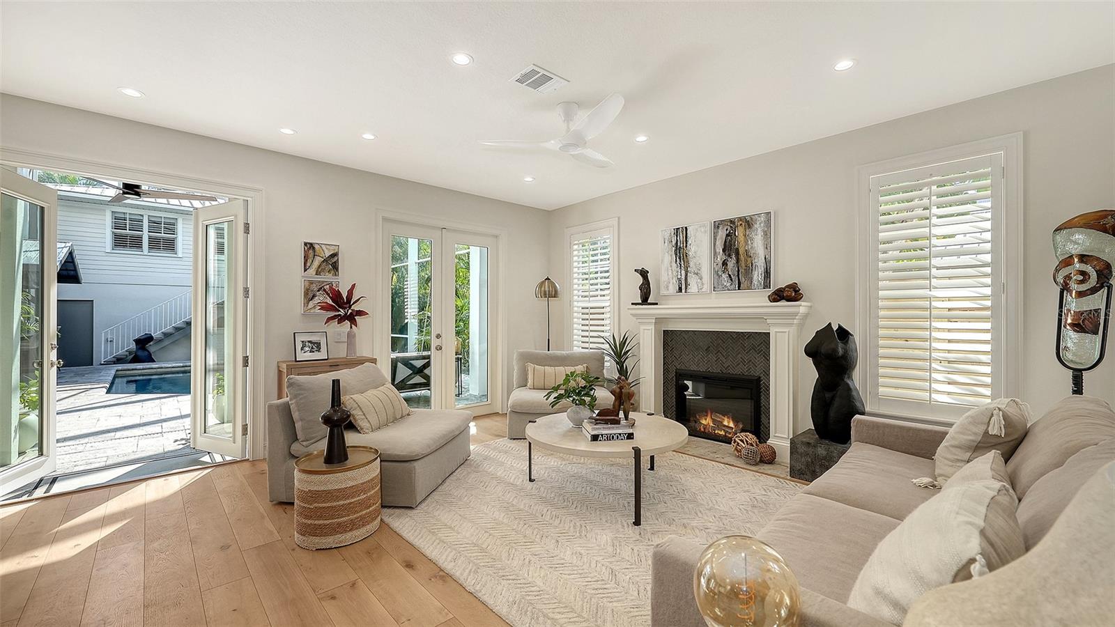 MCINTYRE WILSON & POTTERS - Residential