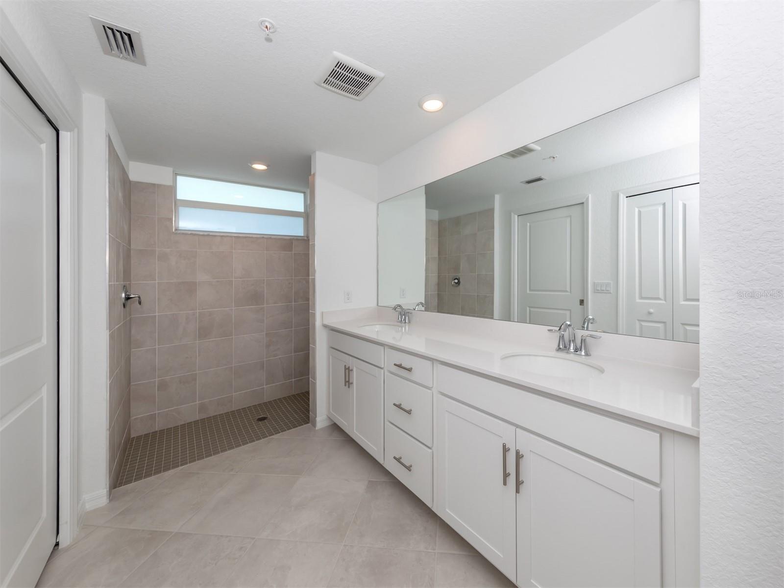 HERITAGE LANDING - Residential