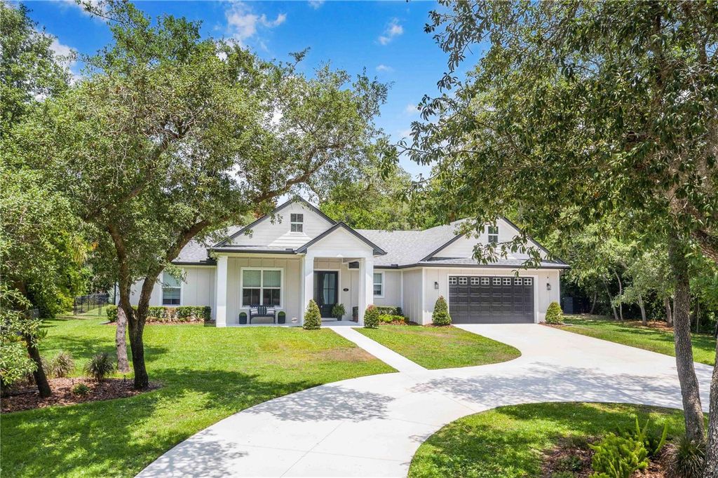 Photo of 1 Pine Forest Drive, Haines City, FL 33844 (MLS # P4938615)