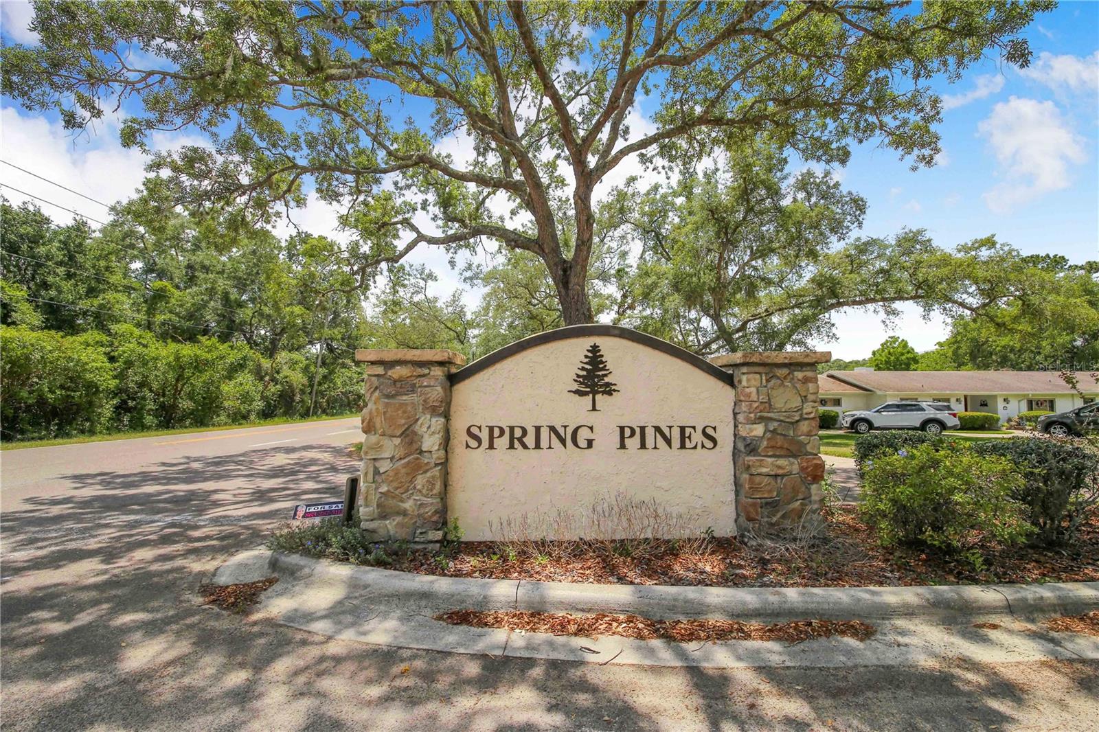 SPRING PINES SUB - Residential