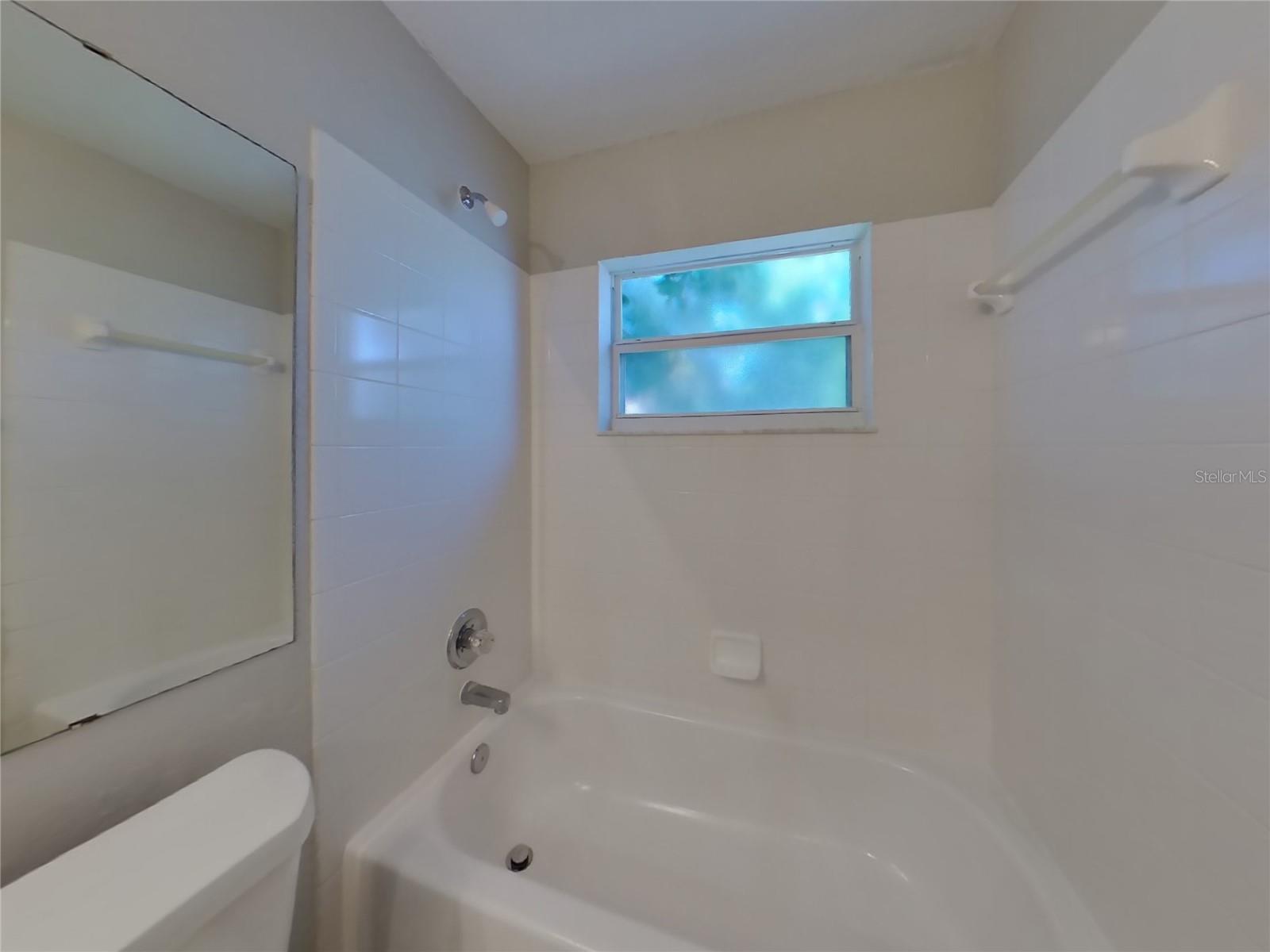 KINGS POND PH 02 - Residential Lease