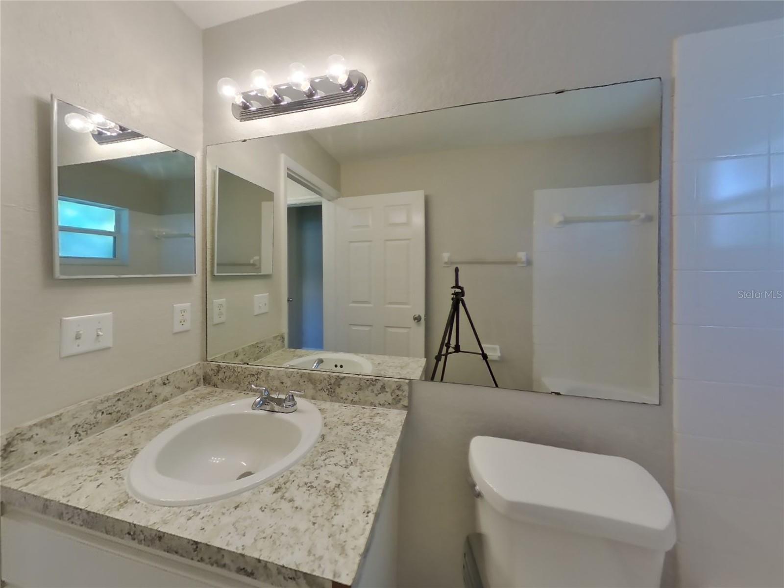 KINGS POND PH 02 - Residential Lease