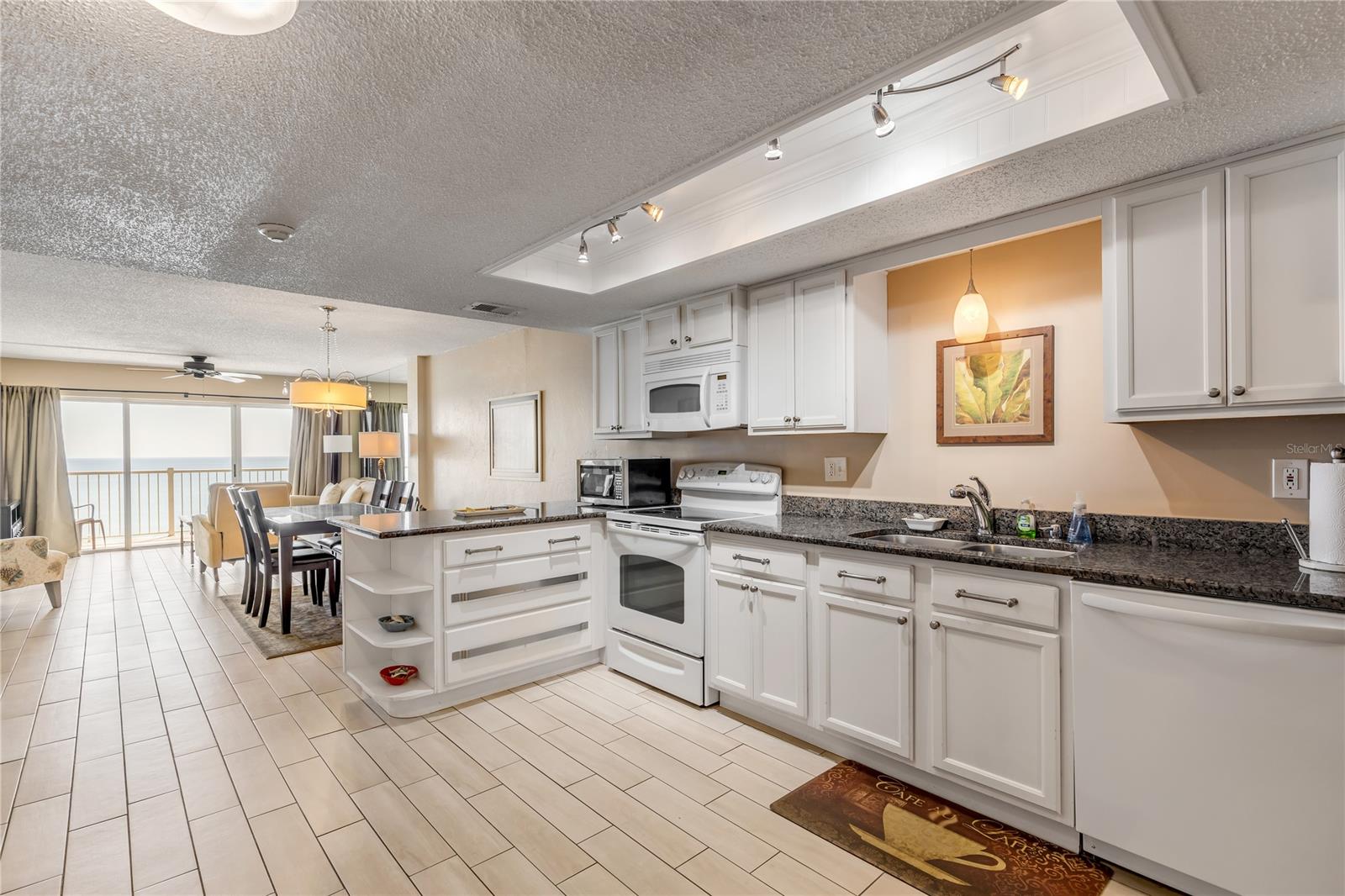 Ponce De Leon Towers Condo - Residential