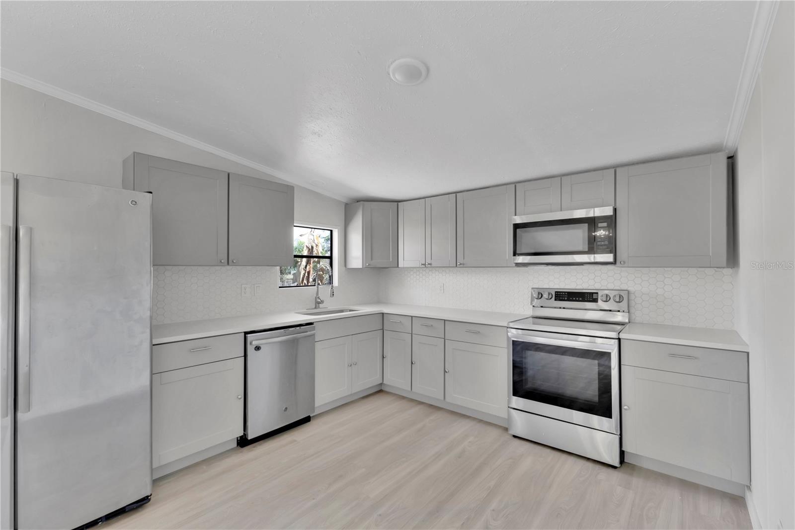 CANAVERAL ACRES 4 - Residential