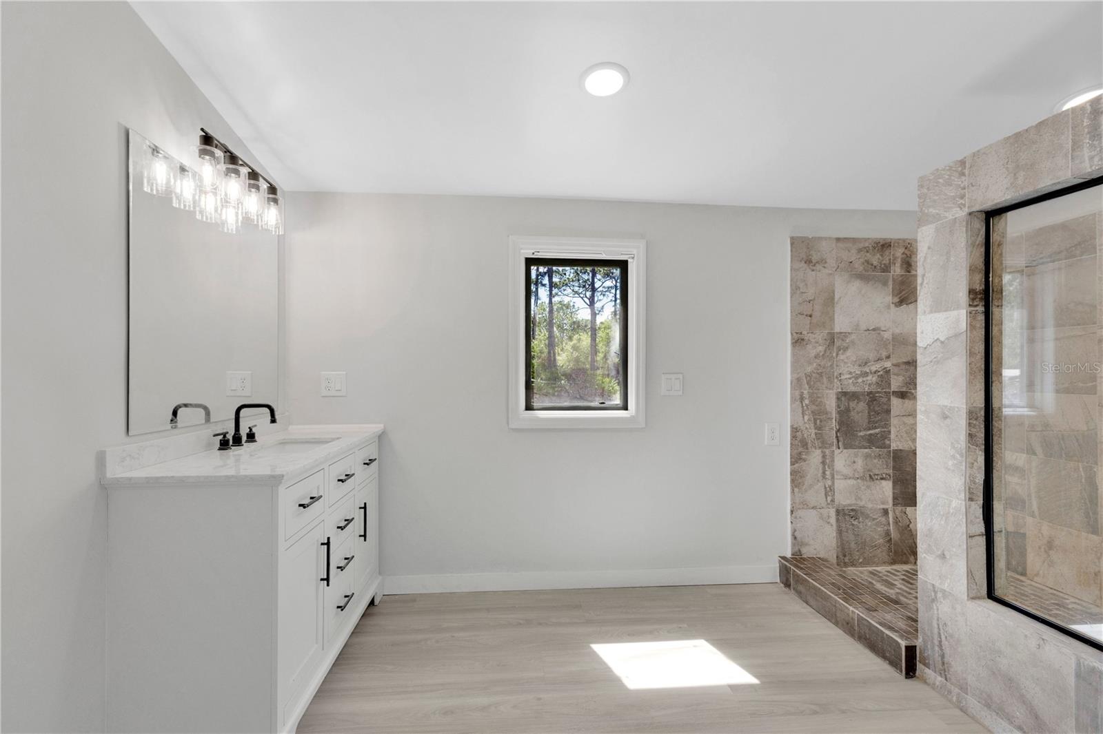 CANAVERAL ACRES 4 - Residential