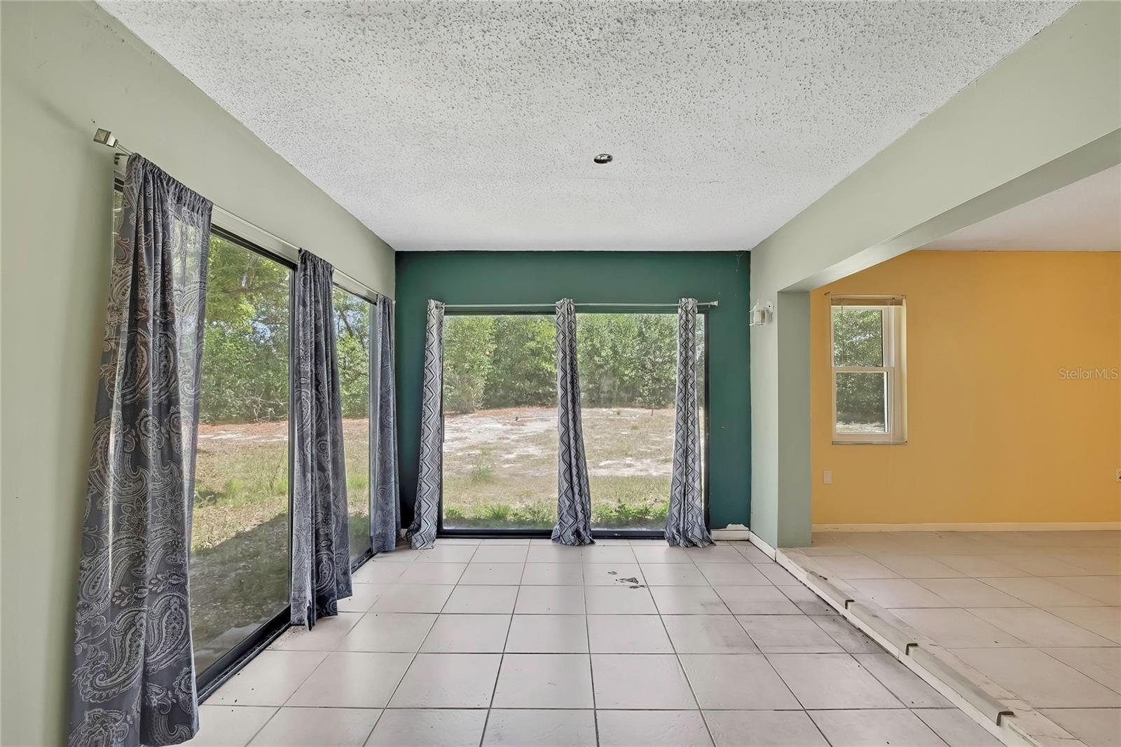 SPRING HILL UNIT 4 - Residential