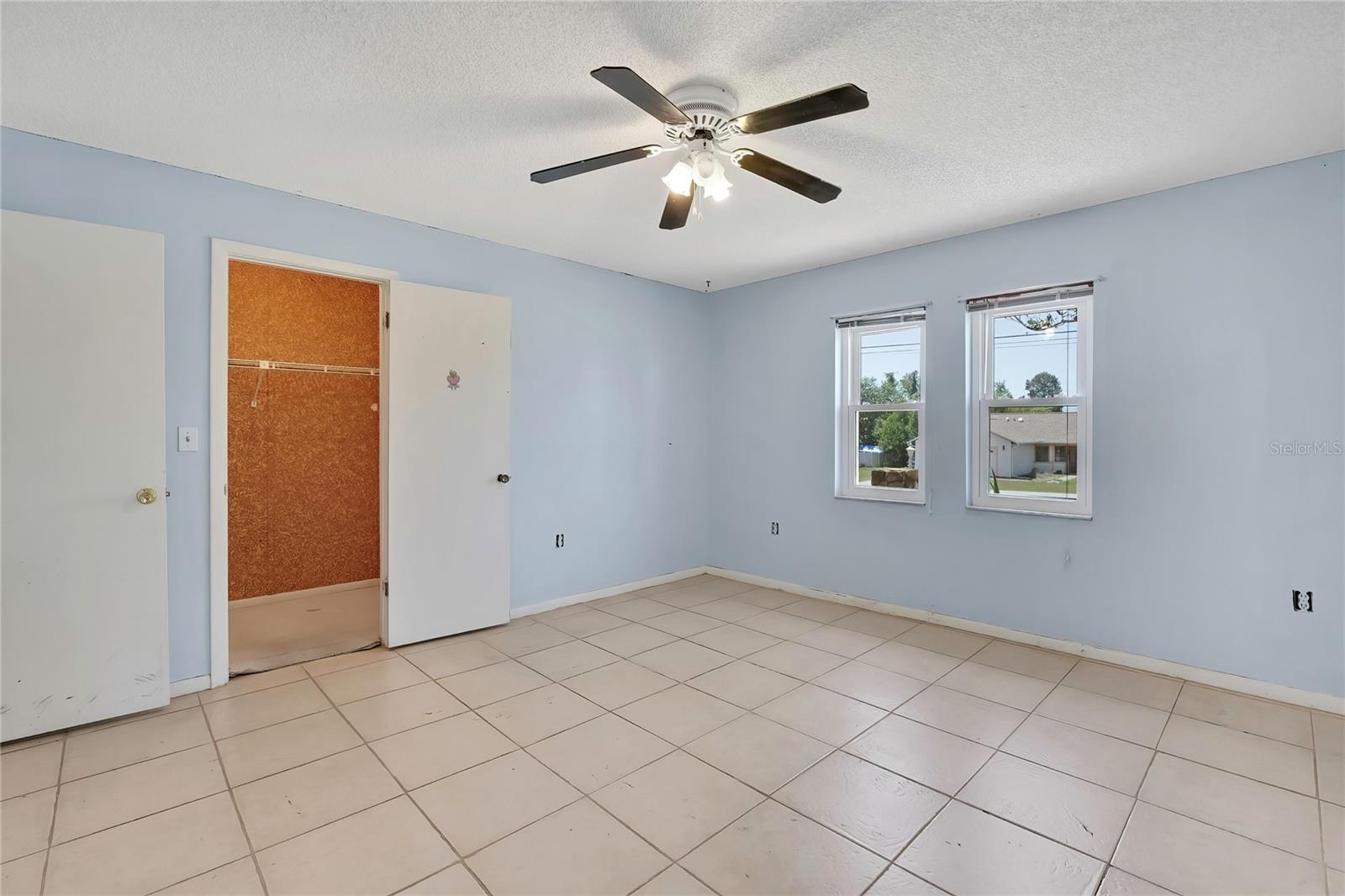 SPRING HILL UNIT 4 - Residential