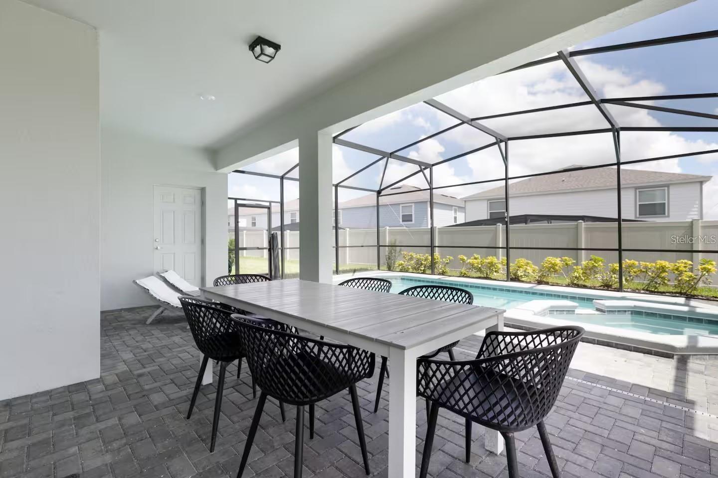 WINDSOR ISLAND RESIDENCE - Residential
