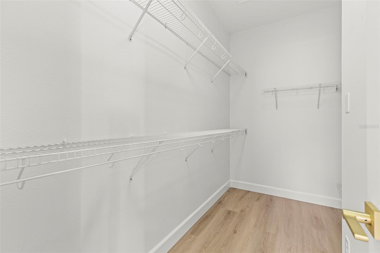 BELLE CHASE - Residential