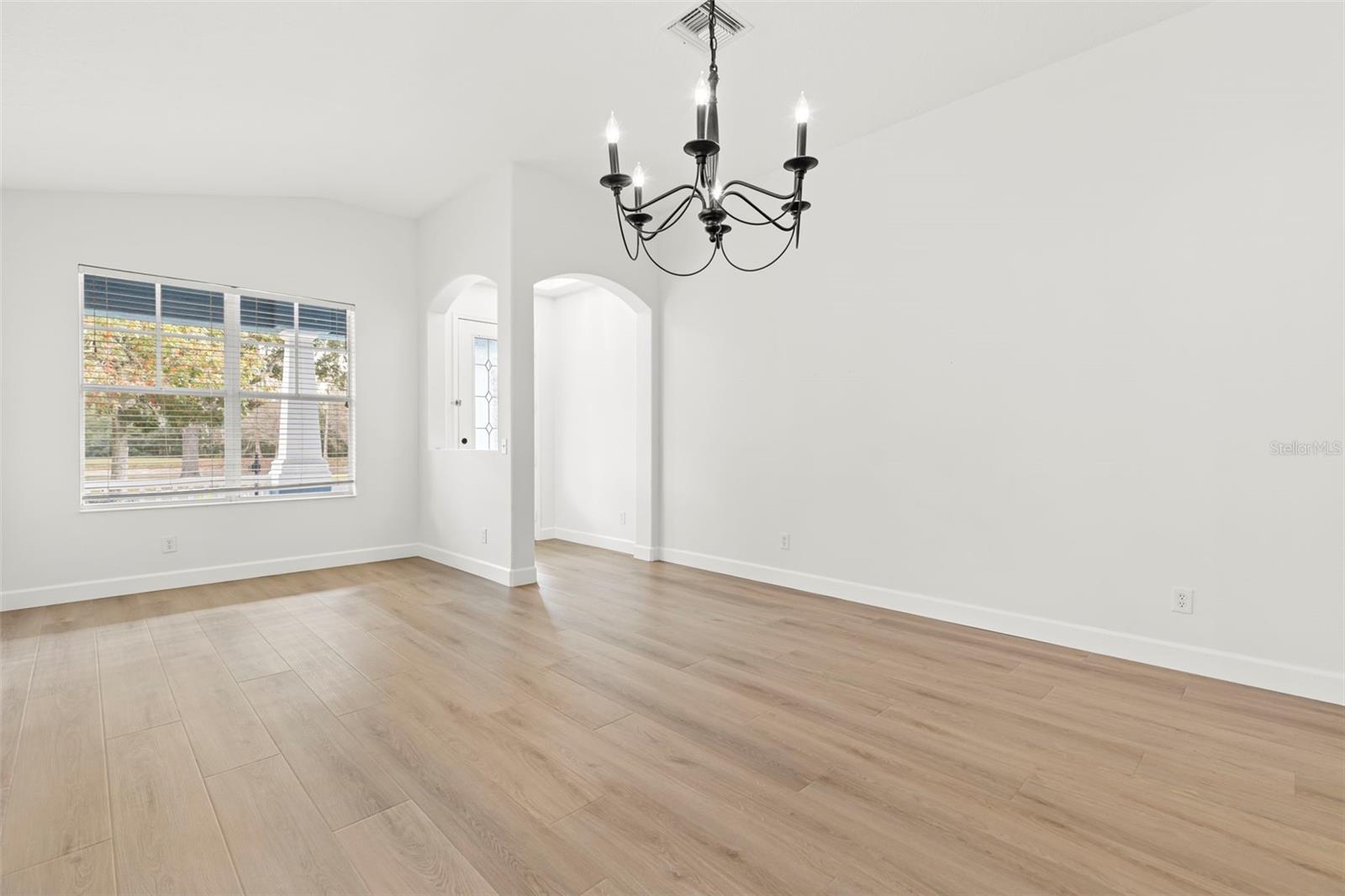 BELLE CHASE - Residential