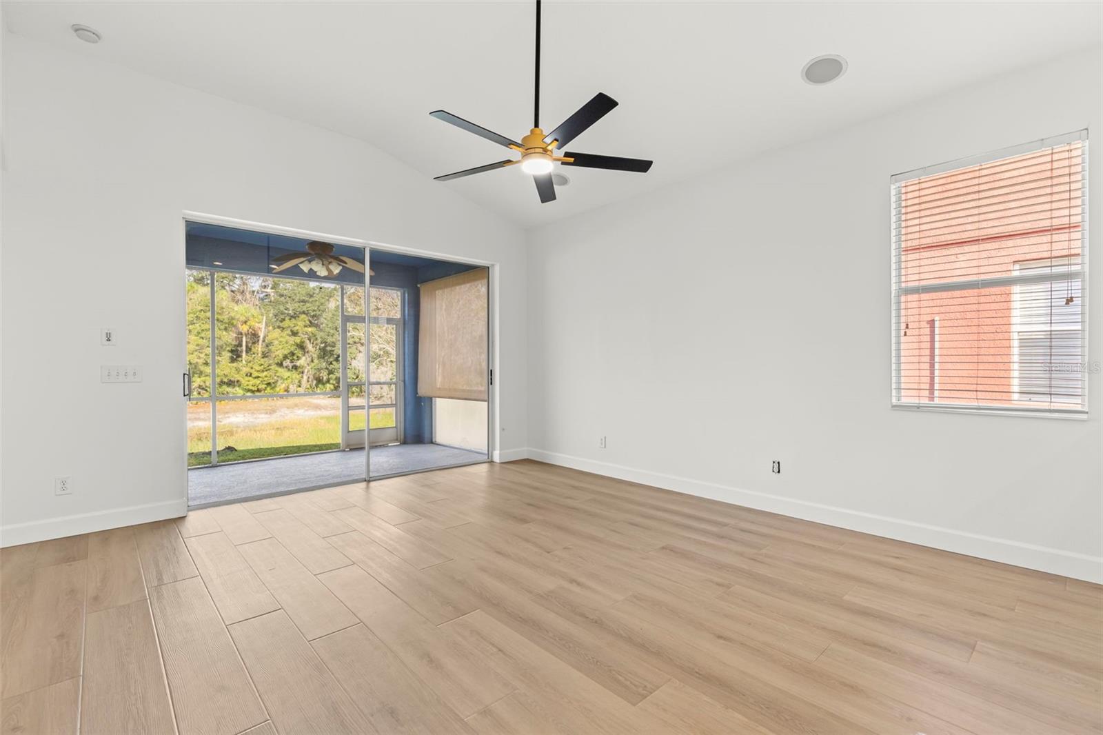 BELLE CHASE - Residential