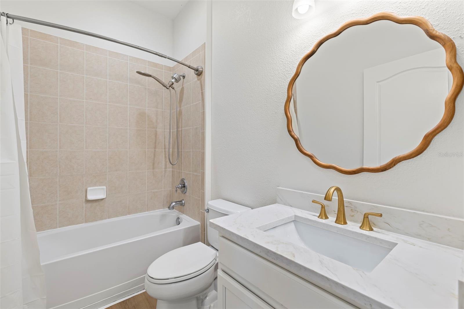 BELLE CHASE - Residential