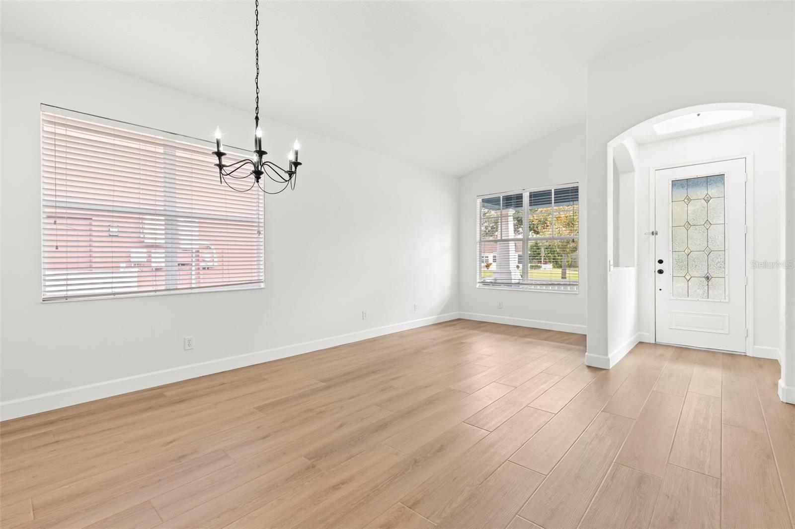 BELLE CHASE - Residential