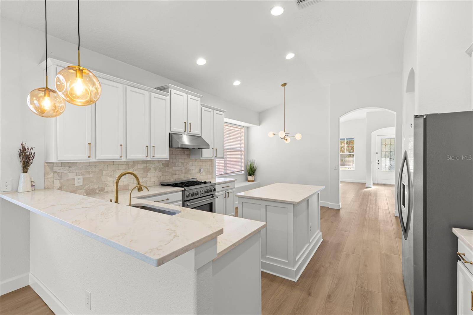 BELLE CHASE - Residential