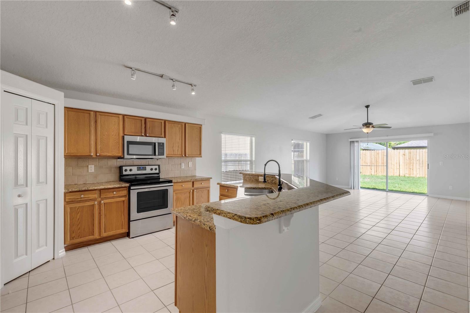 WINFIELD - Residential