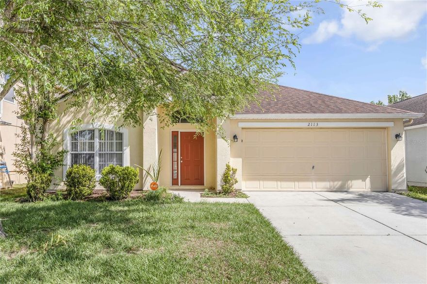 Welcome to this beautifully maintained 3-bedroom, 2-bathroom home with a 2-car garage, nestled in the desirable community of Maitland. Recently installed laminate flooring and a freshly painted interior enhance the home’s comfort and style—perfect for Central Florida living.
Step inside to a bright, open-concept layout where the kitchen and living areas flow seamlessly together—ideal for both everyday living and entertaining. The kitchen is a true highlight, showcasing granite countertops, stainless steel appliances, ample workspace, and generous cabinet storage, all overlooking the main living area. Natural light fills the home through sliding glass doors that open to a spacious, fully fenced backyard—perfect for entertaining, relaxing, or enjoying Florida’s year-round sunshine. The primary suite welcomes you with an elegant double-door entry and features a well-appointed en-suite bathroom with generous counter space, a separate shower and soaking tub, and a large walk-in closet. Ideally located just minutes from RDV Sportsplex and its popular Ice Den, with shopping, dining, and everyday conveniences just 10 minutes away. Outdoor enthusiasts will appreciate the close proximity to Wekiwa Springs State Park, known for its crystal-clear springs, kayaking, swimming, and scenic trails. Don’t miss your opportunity to own this move-in ready home in desirable Maitland—schedule your private showing today! **Please allow 2 business days for a response from the seller. Seller’s preferred title company is BCHH, Inc.**