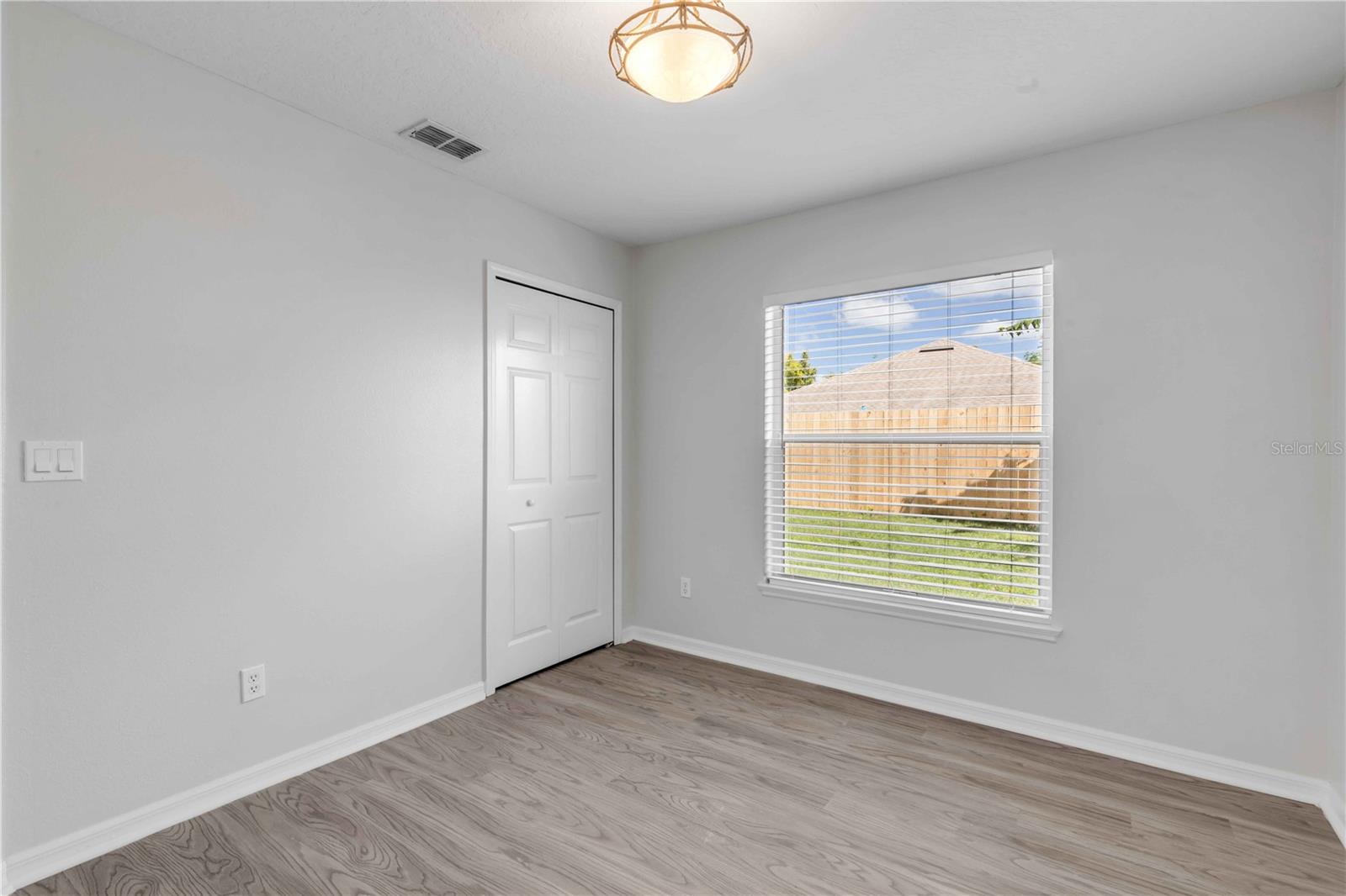 WINFIELD - Residential