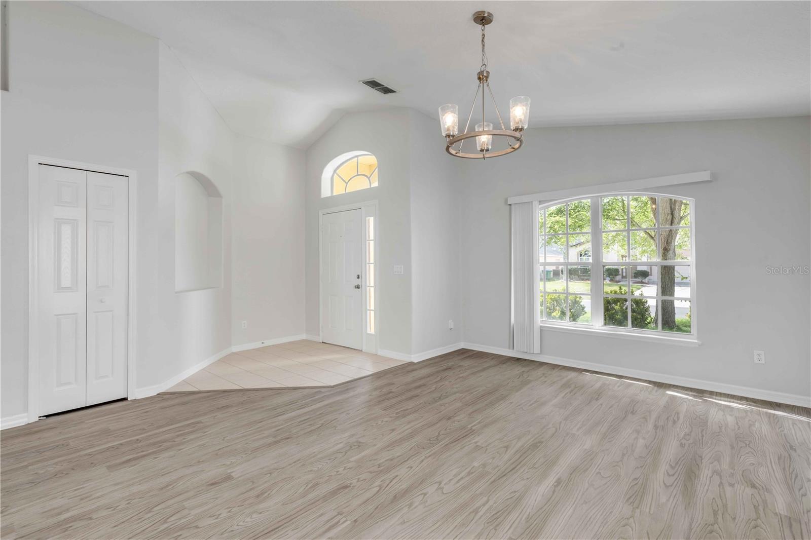 WINFIELD - Residential