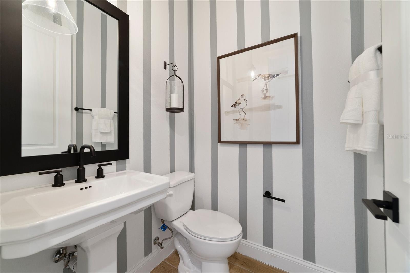 1418 VIOLET OAK COURT