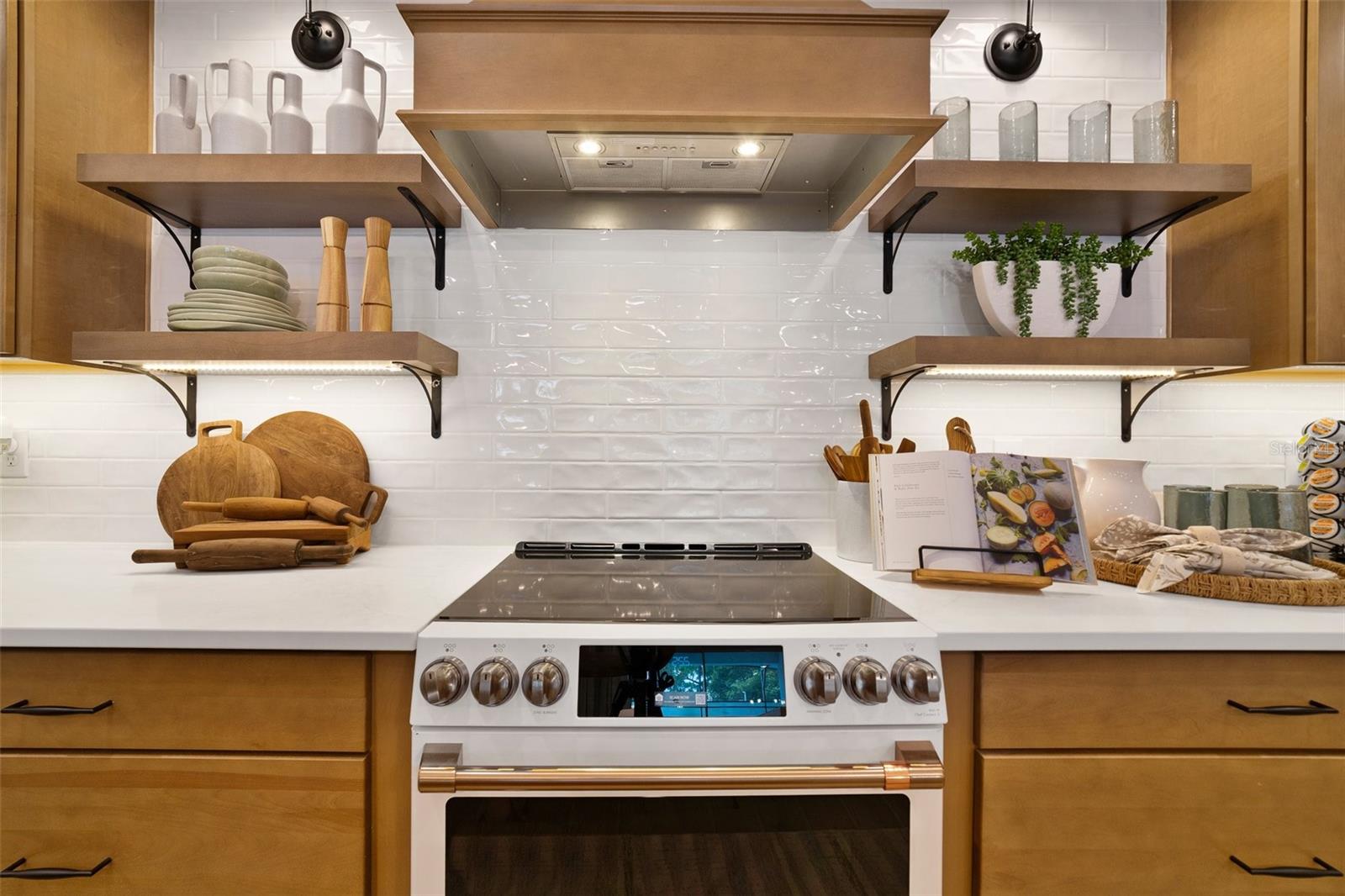 1418 VIOLET OAK COURT