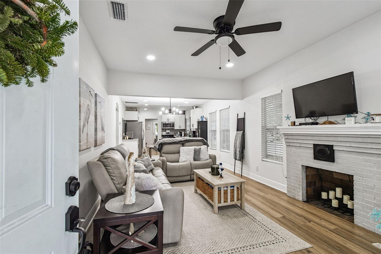 THRASHERS SUB - Residential