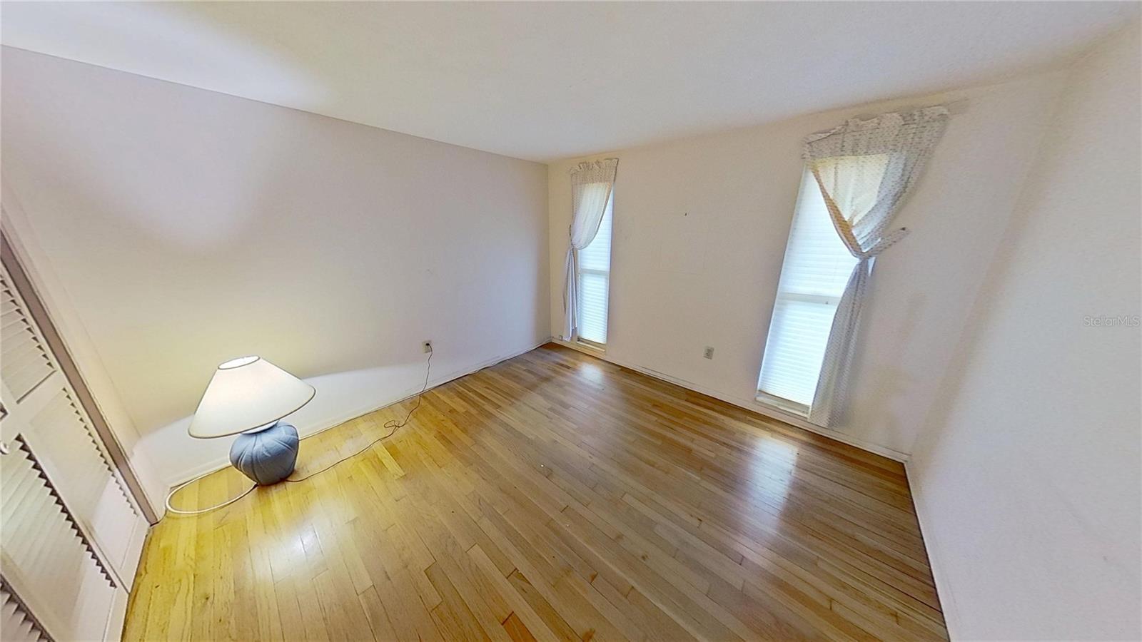 SOUTH GATE - Residential