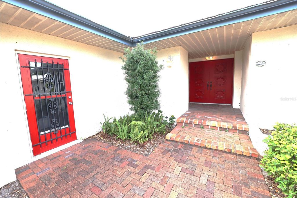 Photo of 3016 Tanglewood Drive, Sarasota, FL 34239 (MLS # A4675787)