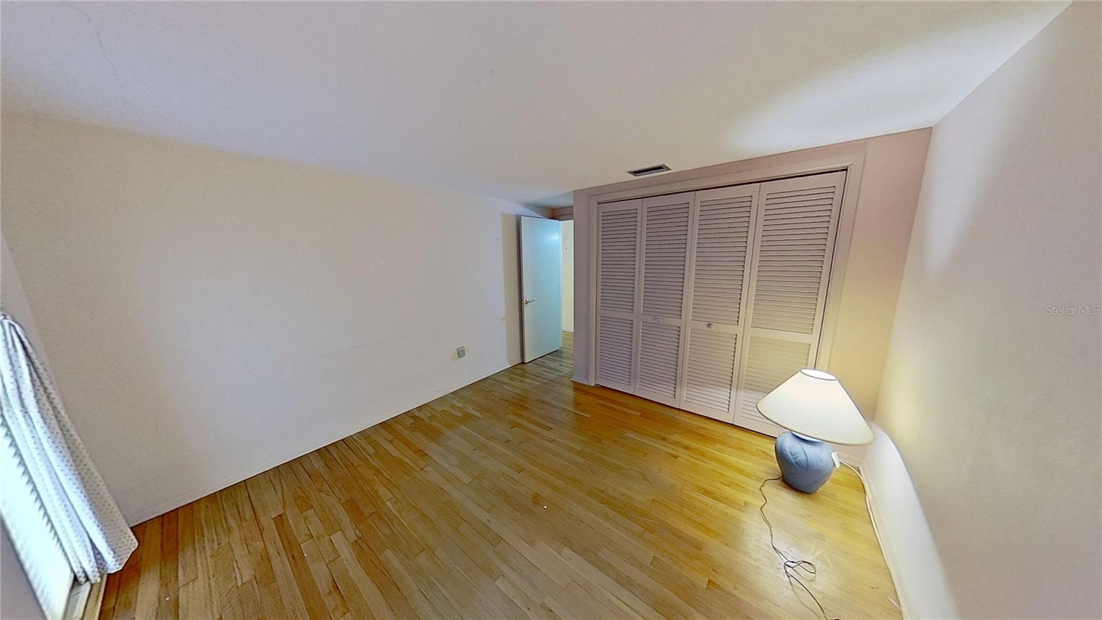 SOUTH GATE - Residential