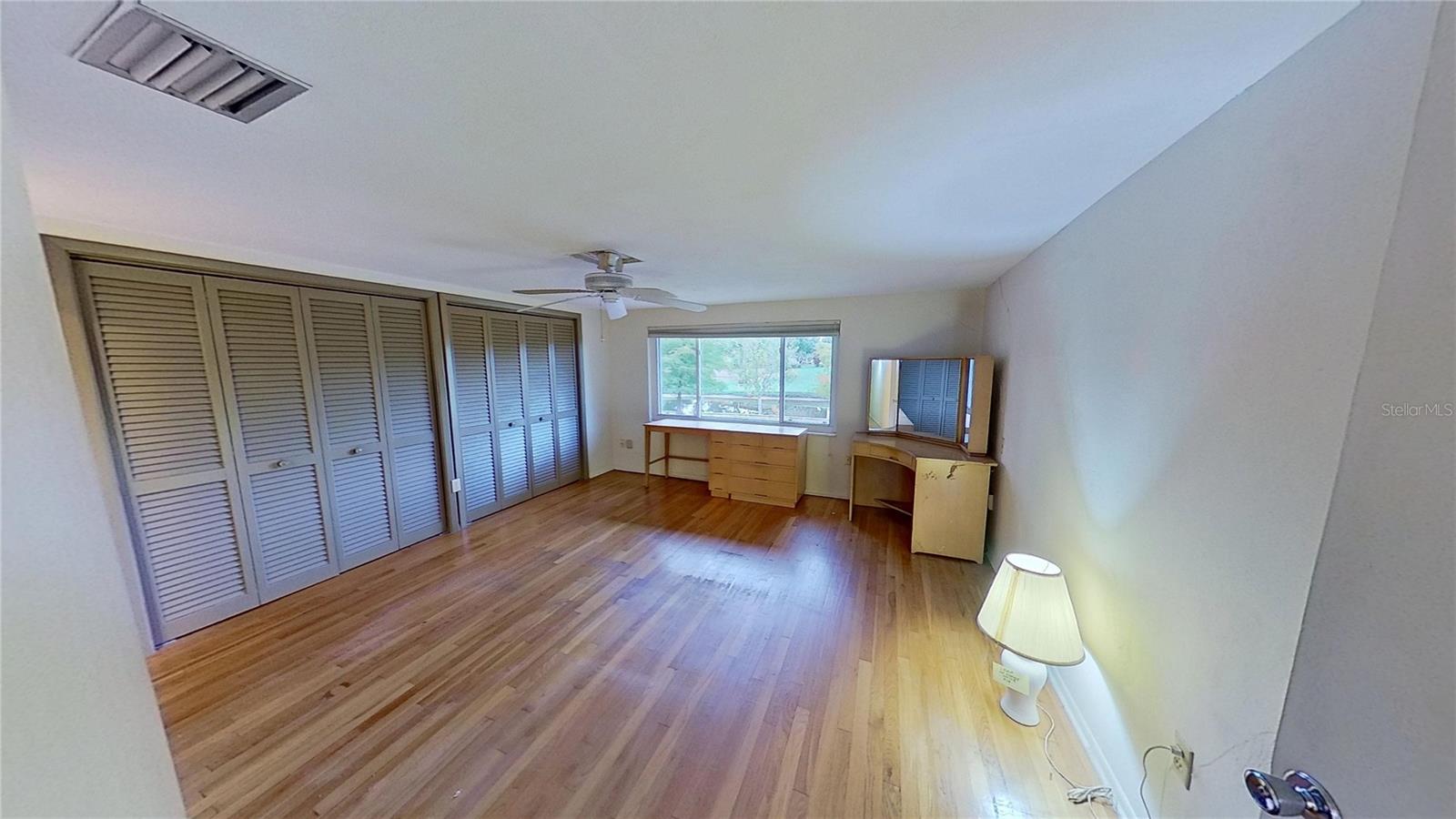 SOUTH GATE - Residential