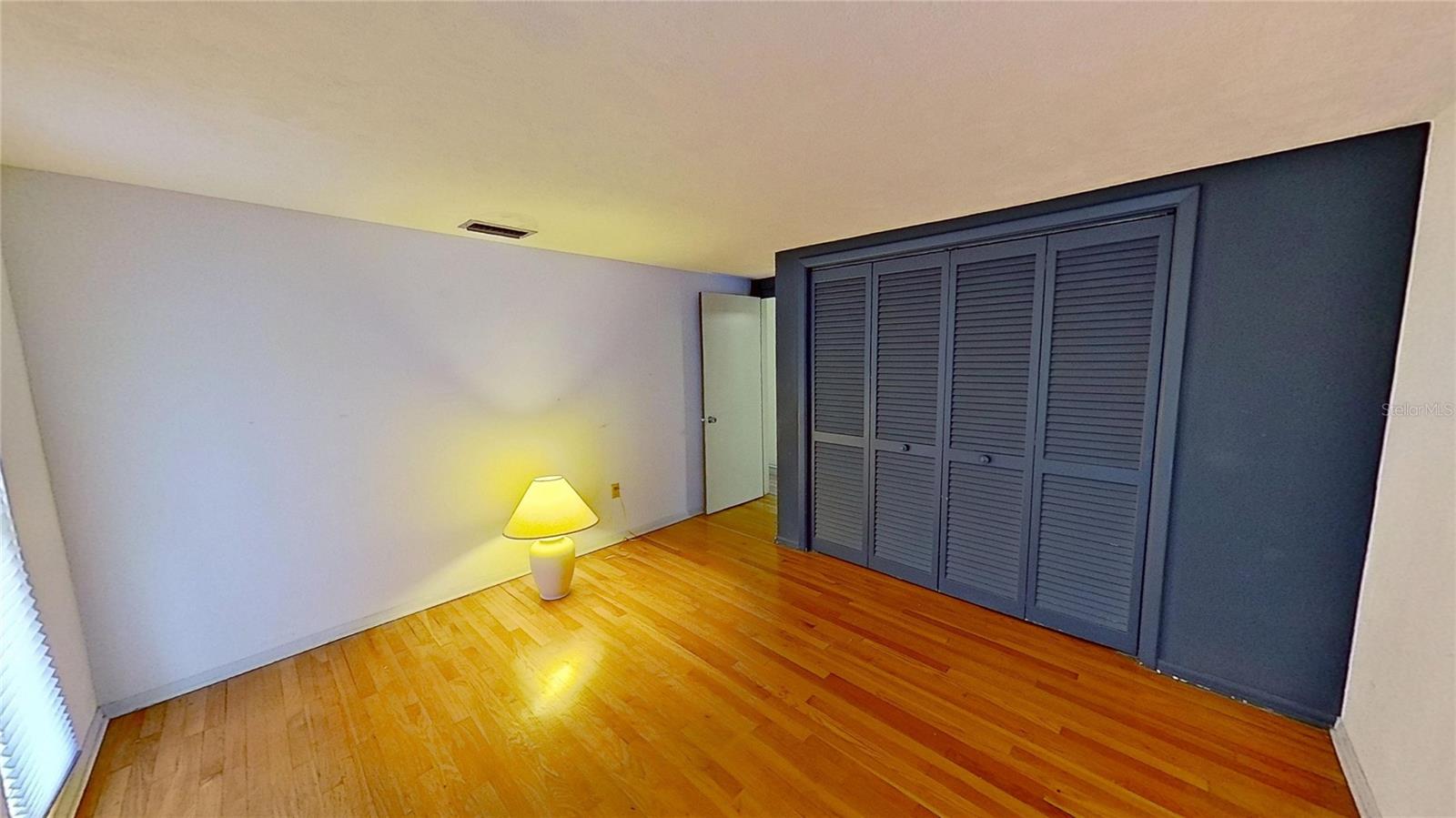 SOUTH GATE - Residential