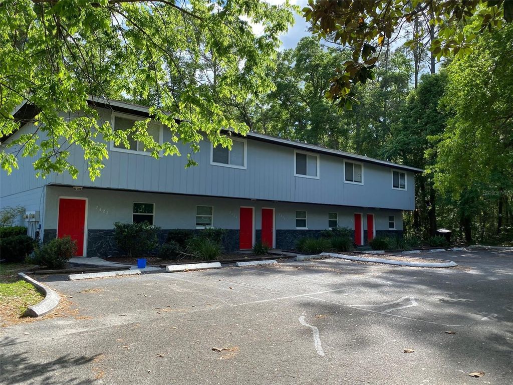 Photo of 2427 NW 4th Terrace, Gainesville, FL 32609 (MLS # GC538401)