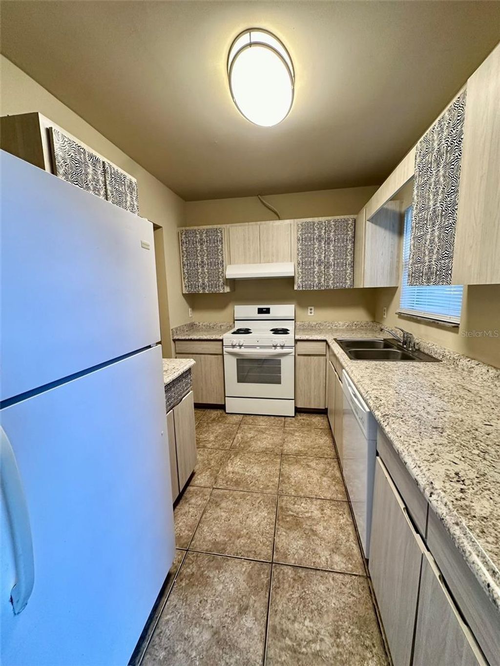 Photo of 2427 NW 4th Terrace, Gainesville, FL 32609 (MLS # GC538401)