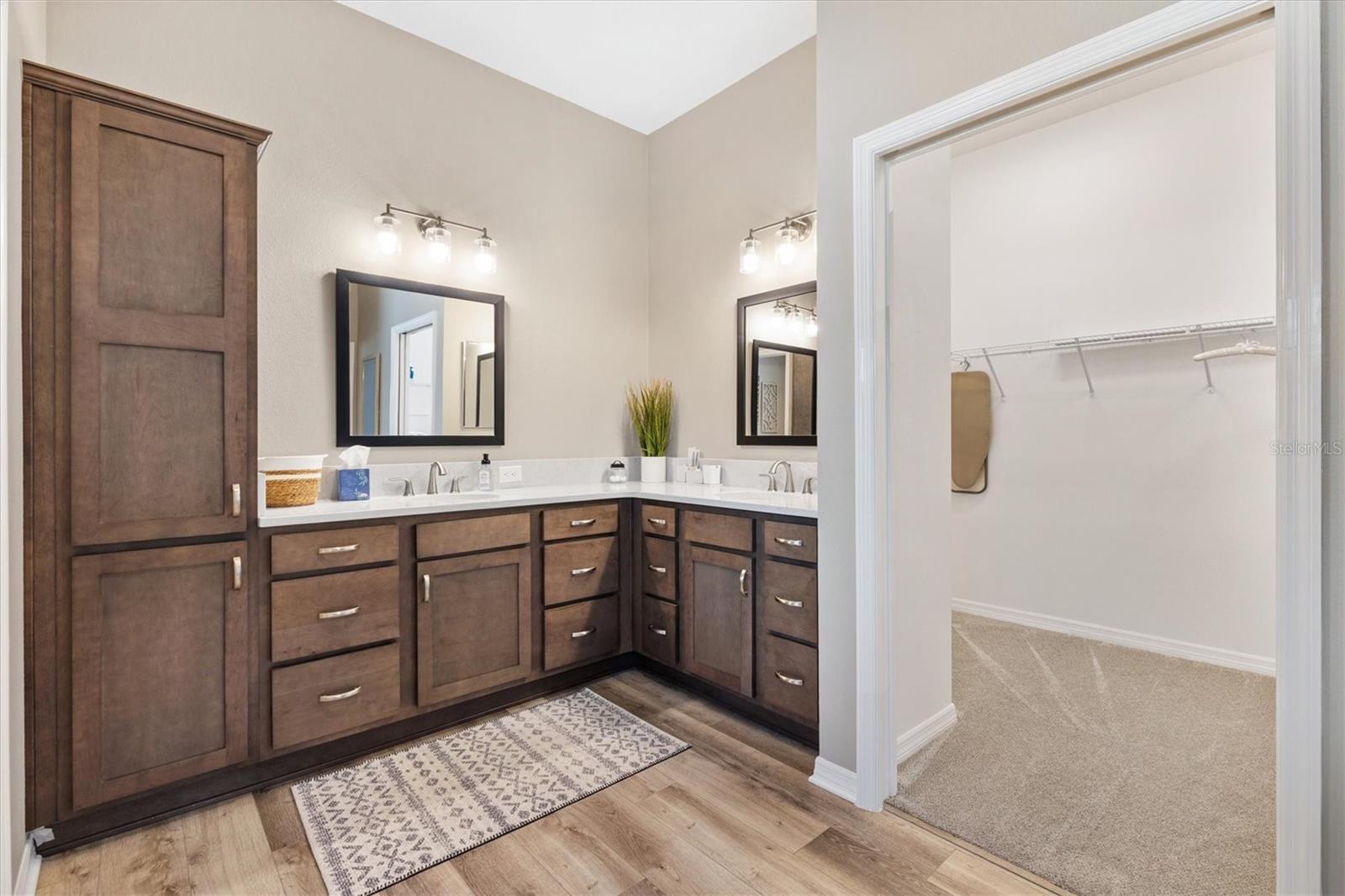 VILLAGES OF SOUTHERN OAKS - Residential