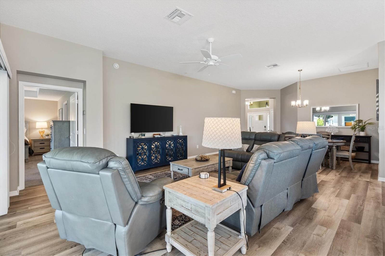 VILLAGES OF SOUTHERN OAKS - Residential