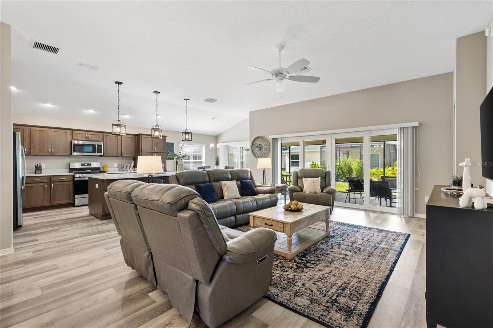 VILLAGES OF SOUTHERN OAKS - Residential