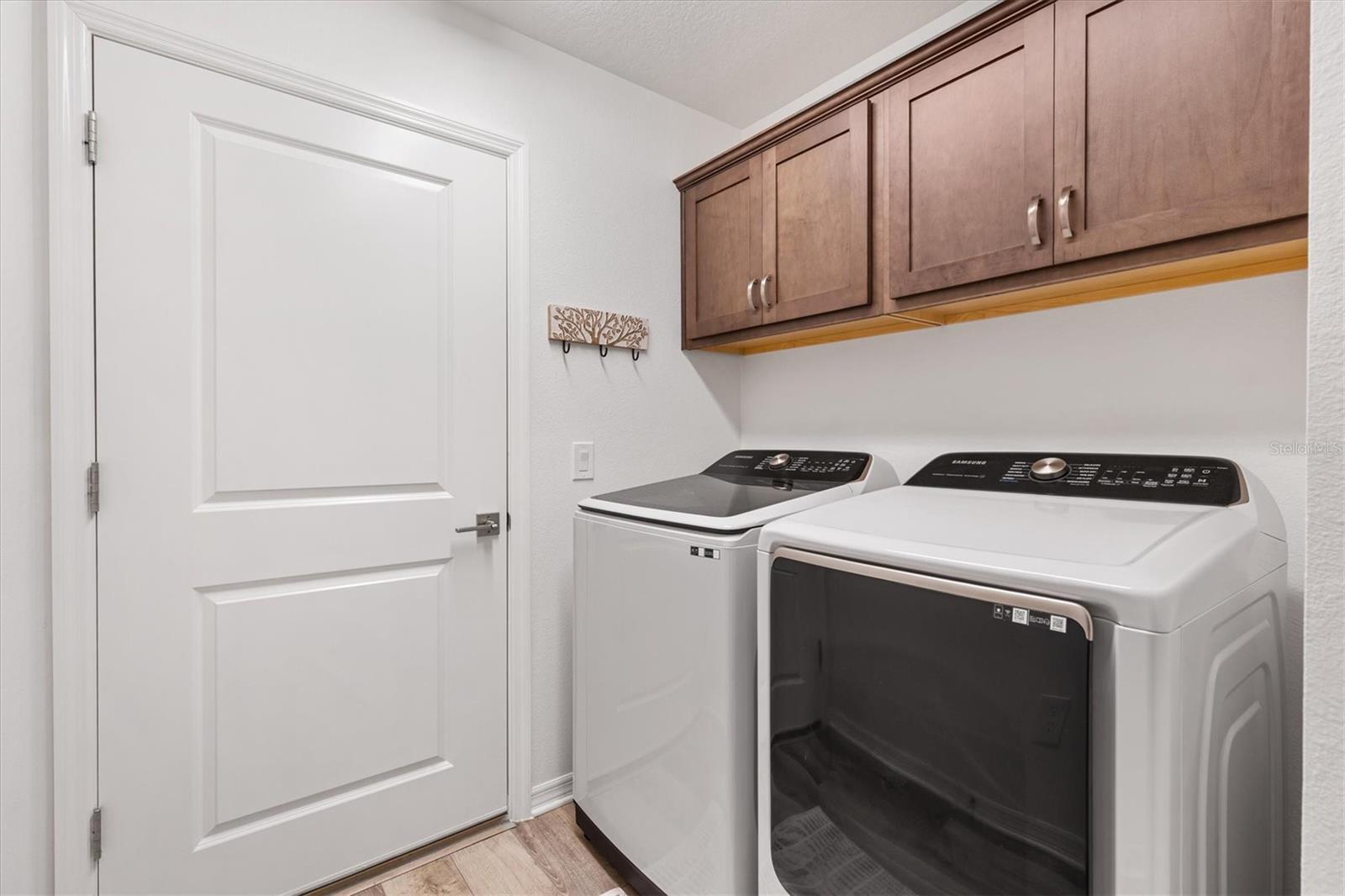 VILLAGES OF SOUTHERN OAKS - Residential