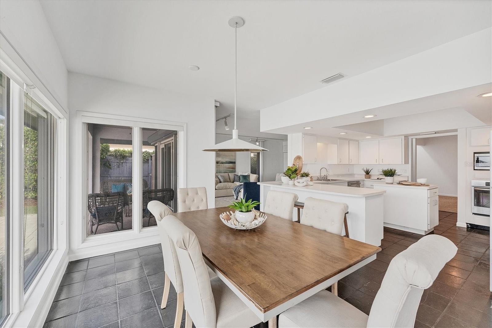 SHAWS POINT - Residential