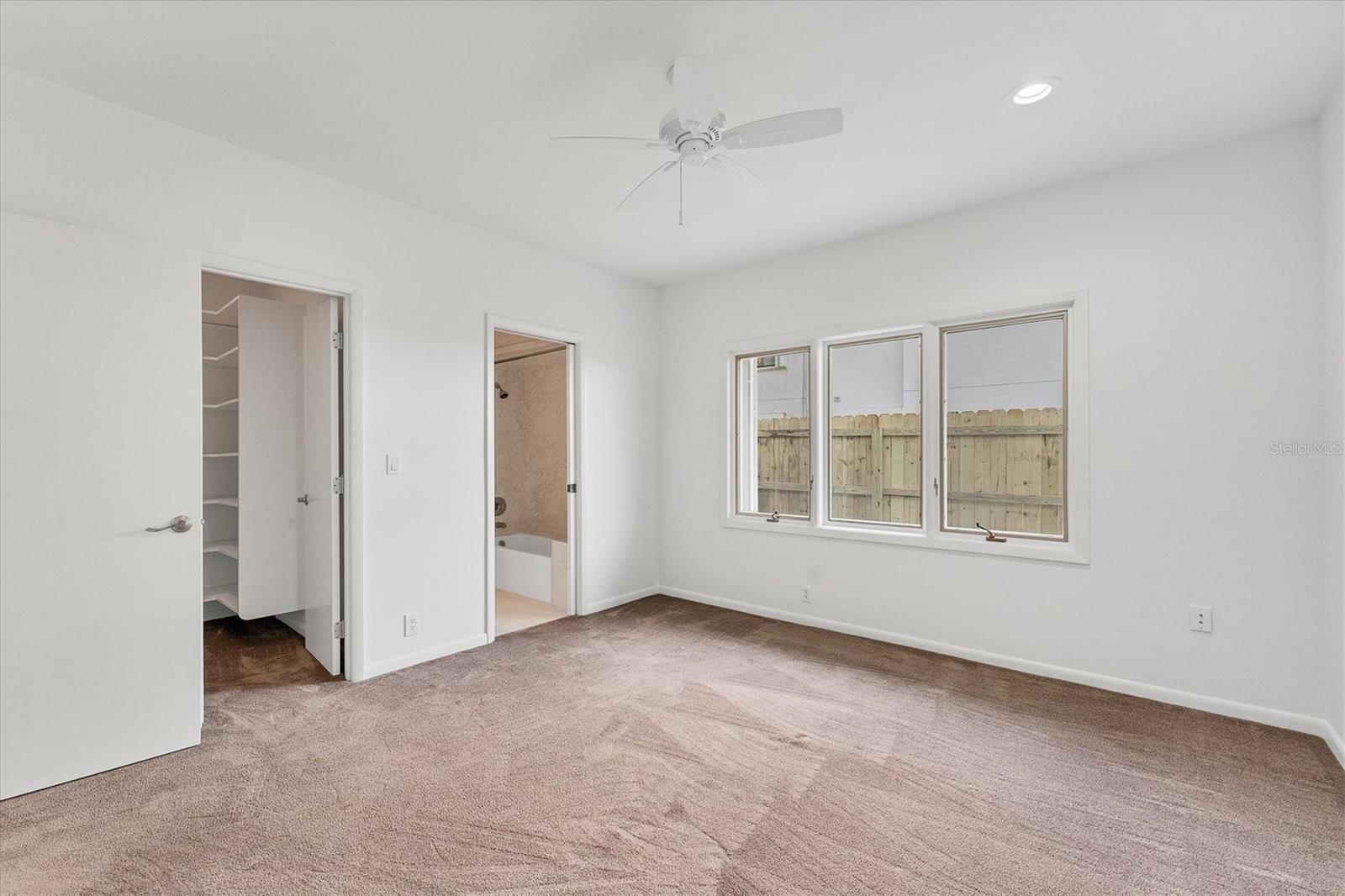 SHAWS POINT - Residential