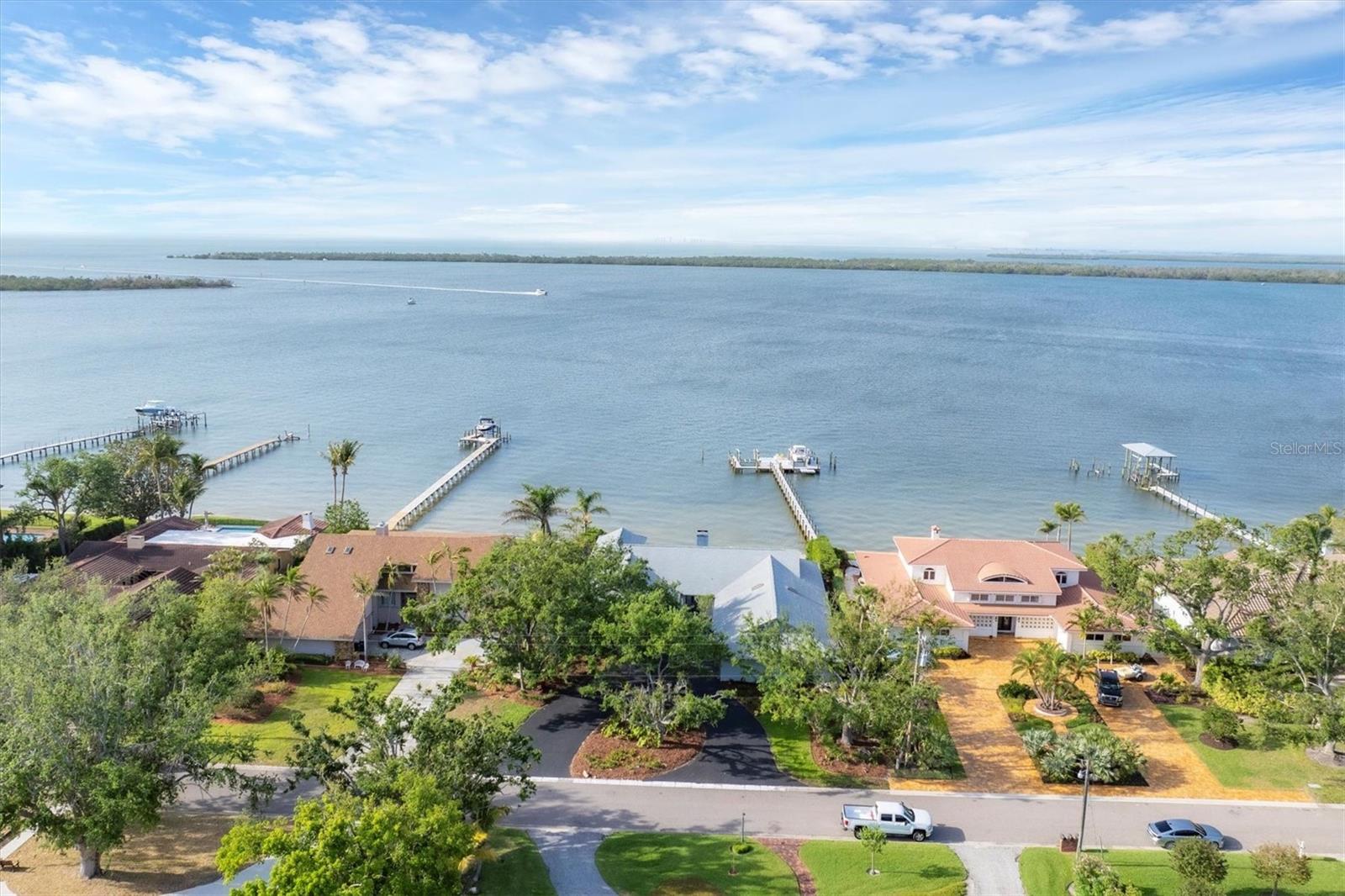 SHAWS POINT - Residential