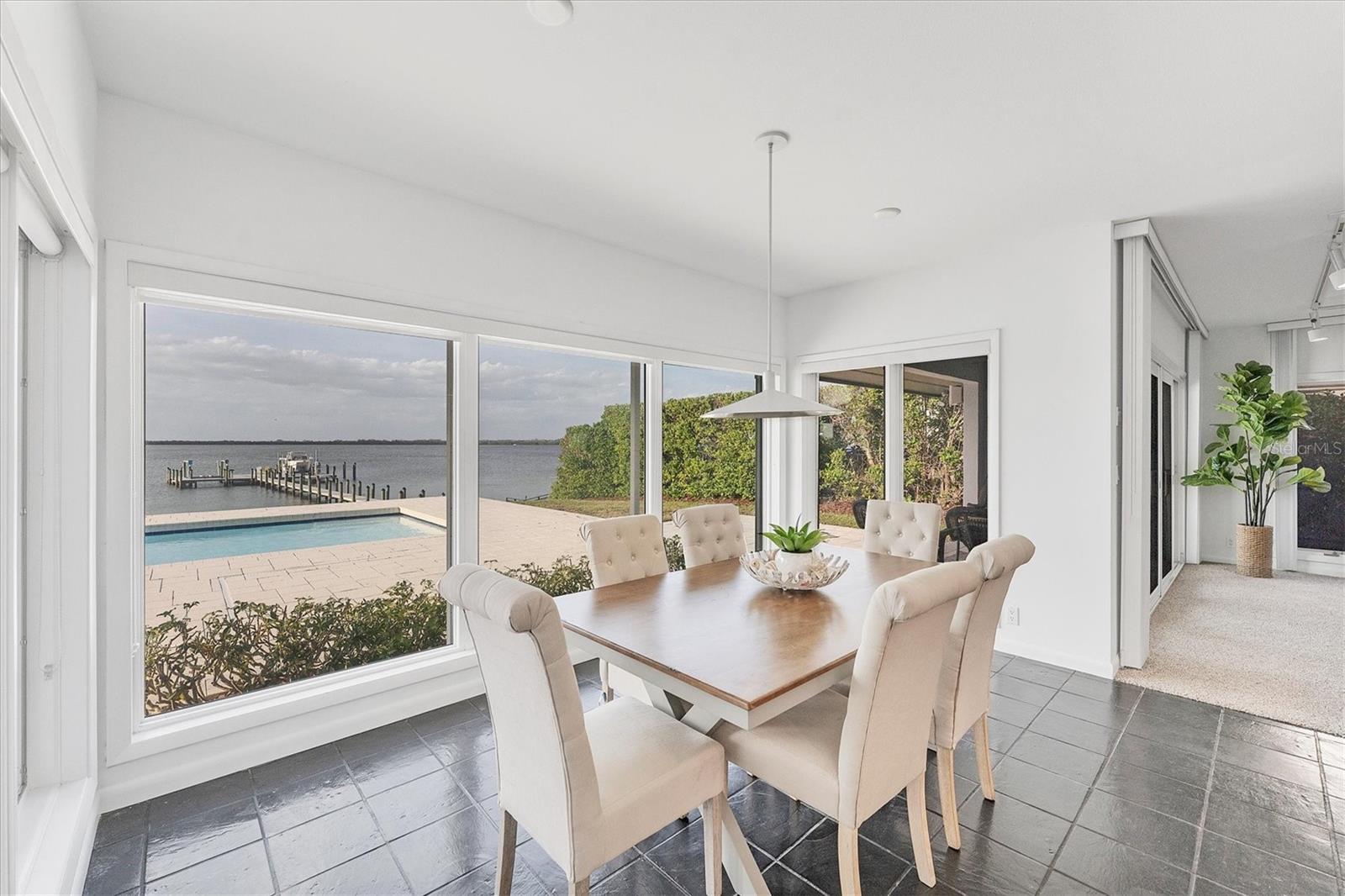 SHAWS POINT - Residential