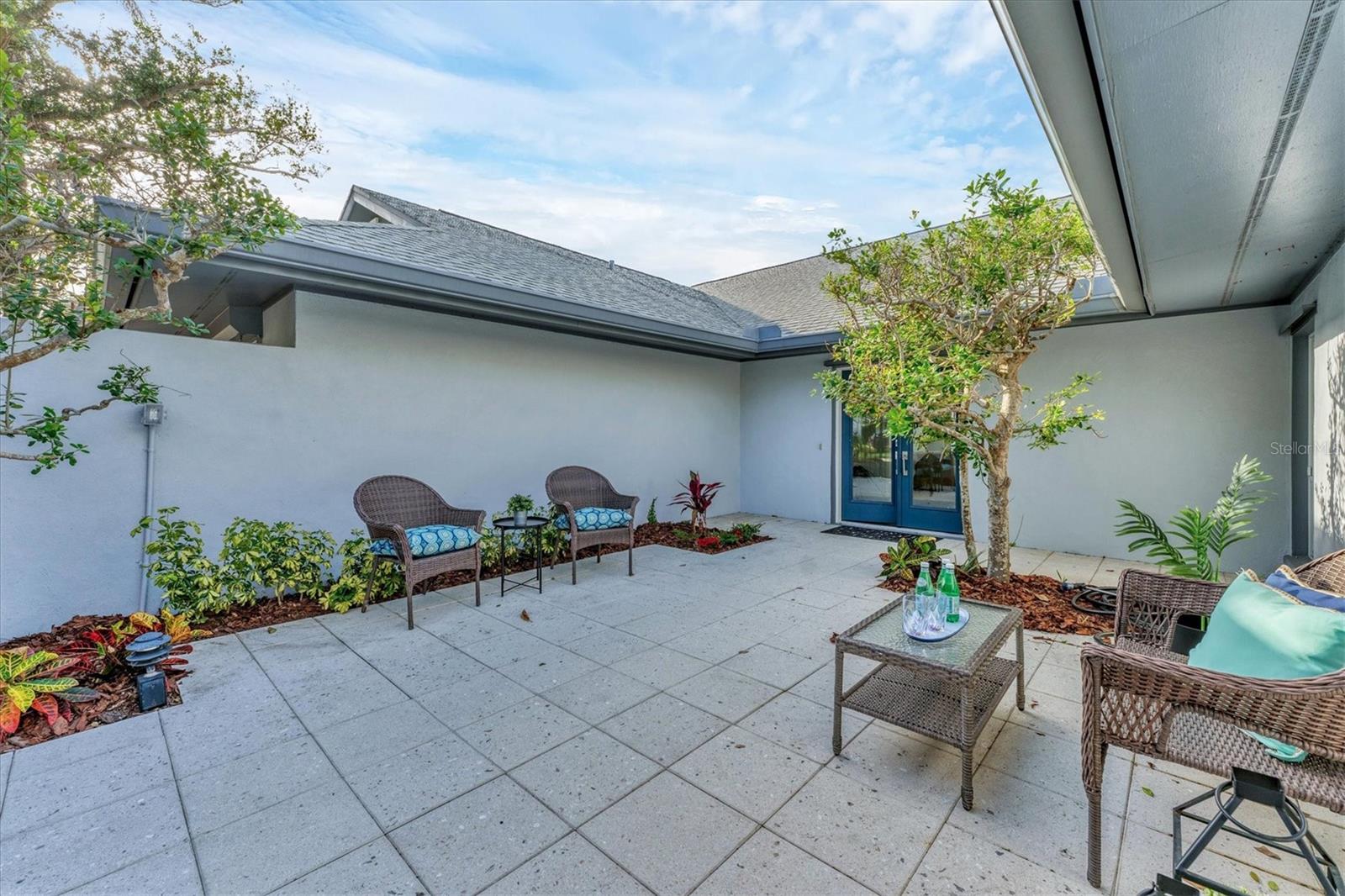 SHAWS POINT - Residential