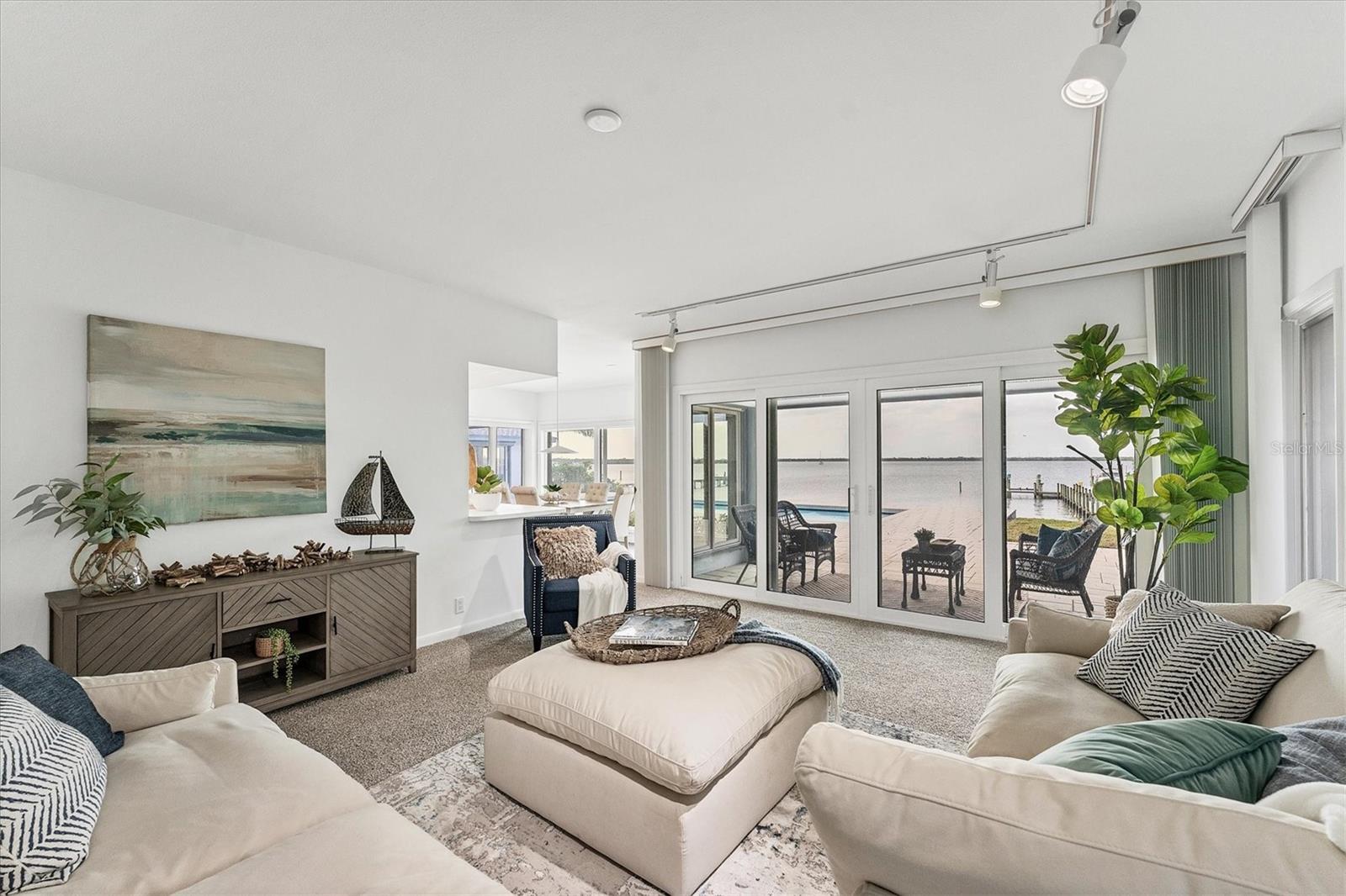 SHAWS POINT - Residential