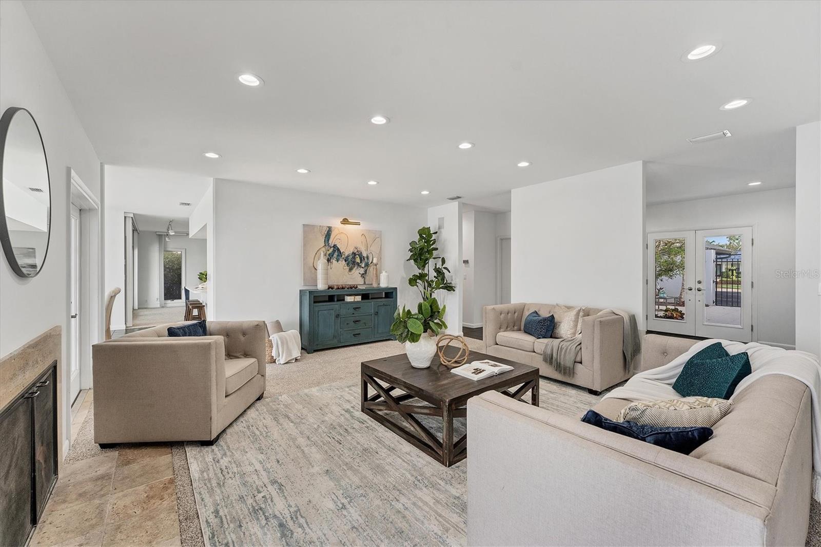 SHAWS POINT - Residential