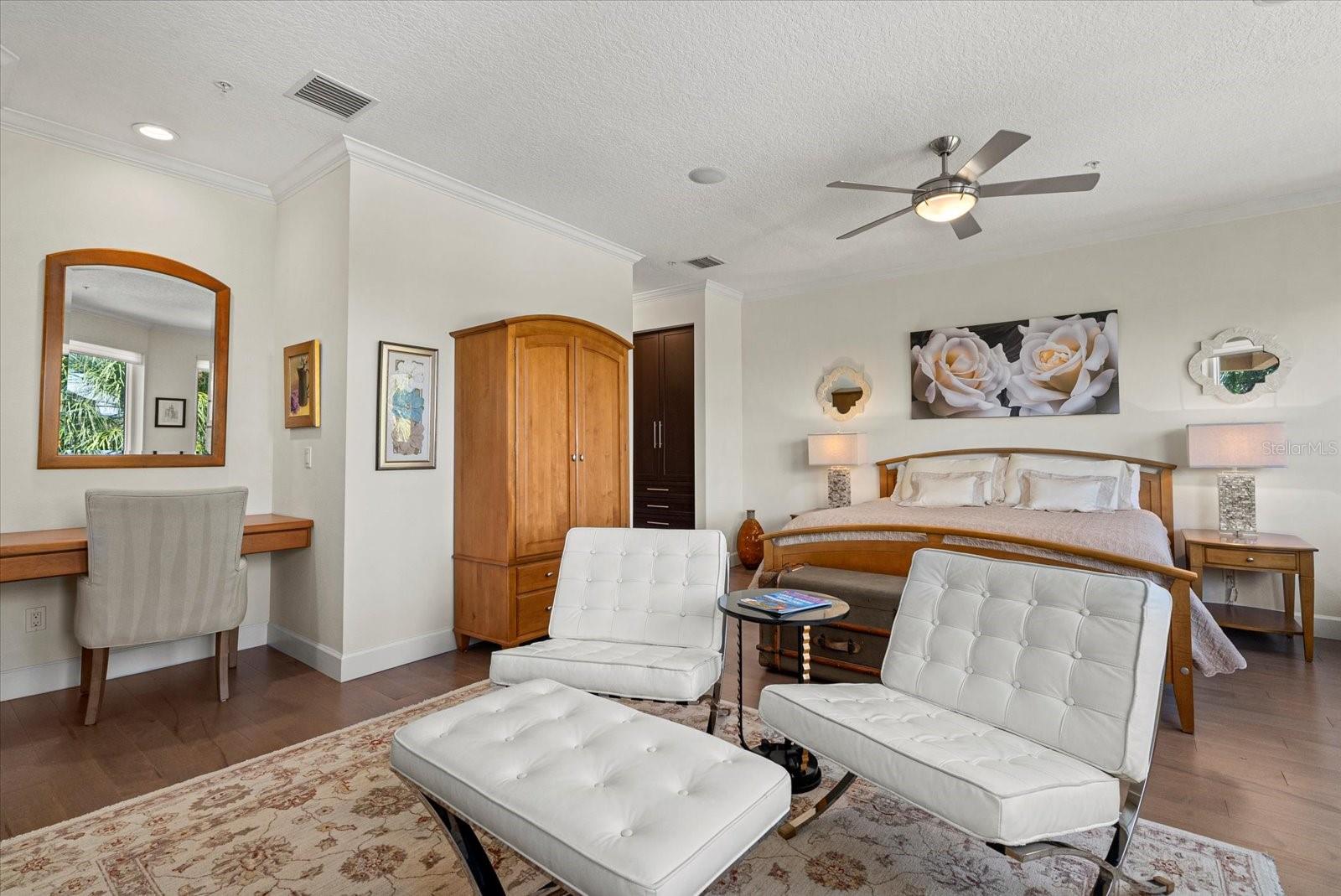 HAMILTON CLUB - Residential