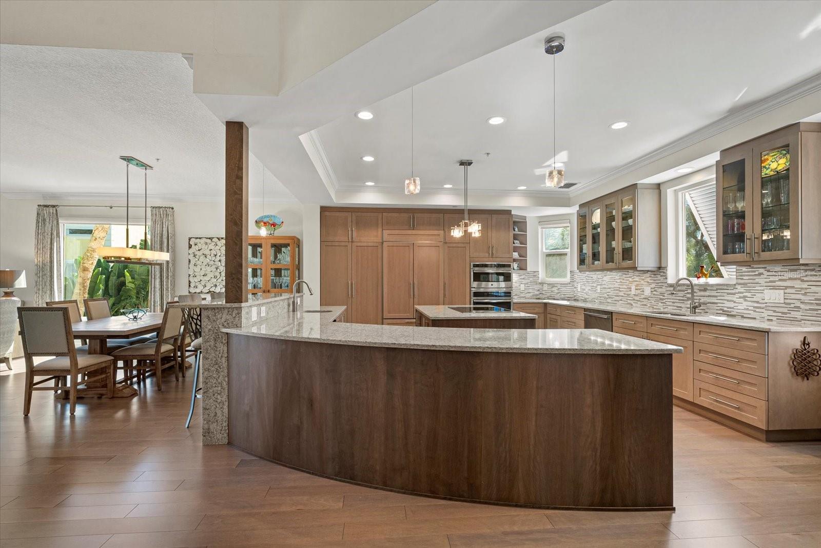 3942 HAMILTON CLUB CIRCLE 13